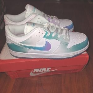 Nike Dunk Low Size 8 Men's 9.5 Women's